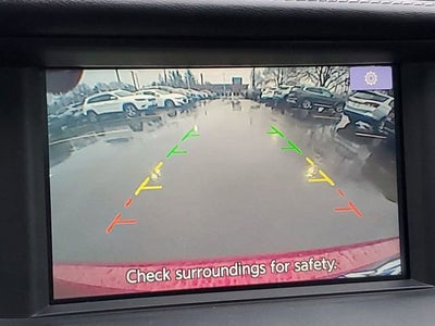 2017 INFINITI QX30 Premium