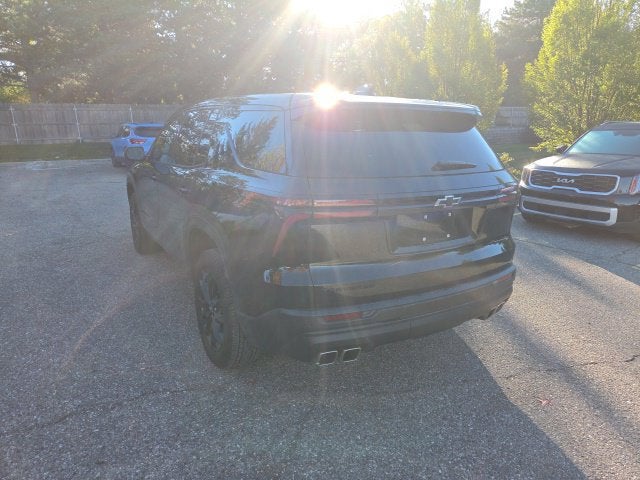 2024 Chevrolet Traverse LS