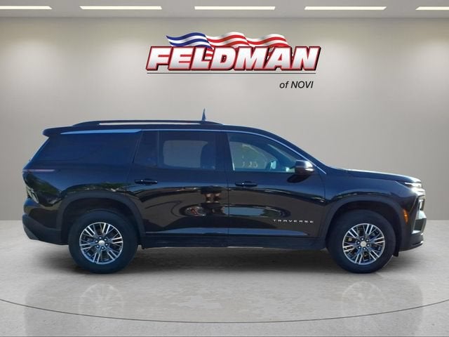 2024 Chevrolet Traverse LT