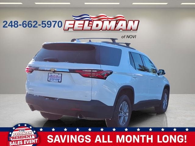 2023 Chevrolet Traverse LT Cloth