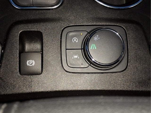 2024 Chevrolet Traverse Limited LT Cloth