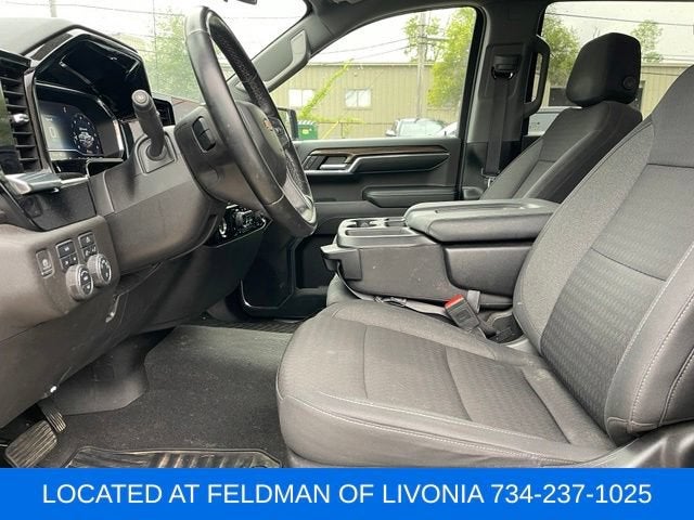 2024 Chevrolet Silverado 1500 LT (2FL)