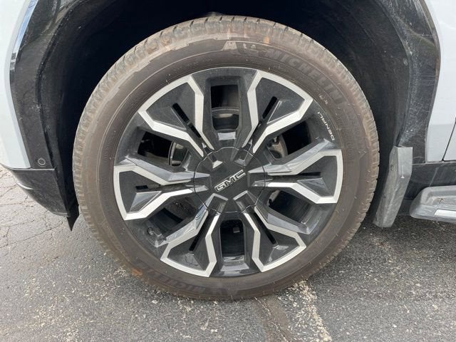 2024 GMC Sierra EV Denali Edition 1