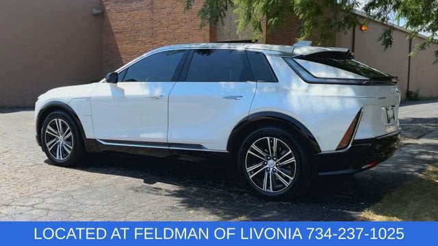 2024 Cadillac LYRIQ Luxury 1