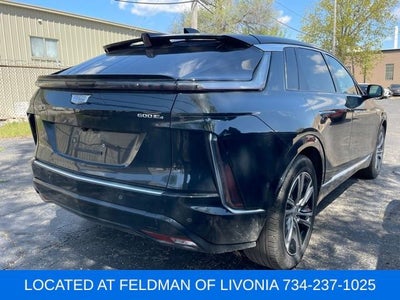 2024 Cadillac LYRIQ Luxury 2