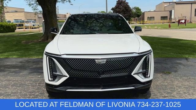 2024 Cadillac LYRIQ Luxury 2