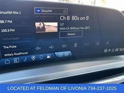 2024 Cadillac LYRIQ Luxury 2