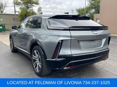 2024 Cadillac LYRIQ Luxury 2
