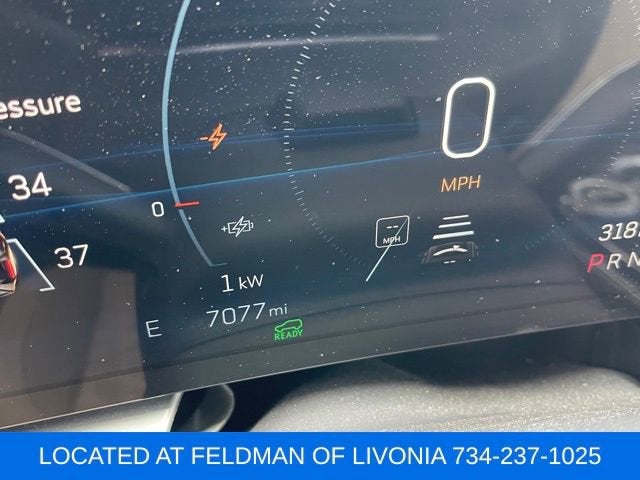 2024 Cadillac LYRIQ Luxury 3