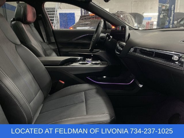2024 Cadillac LYRIQ Luxury 3