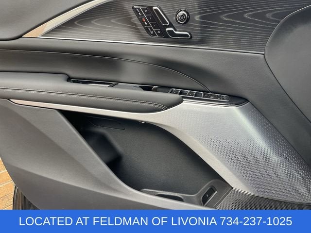 2024 Cadillac LYRIQ Sport 2