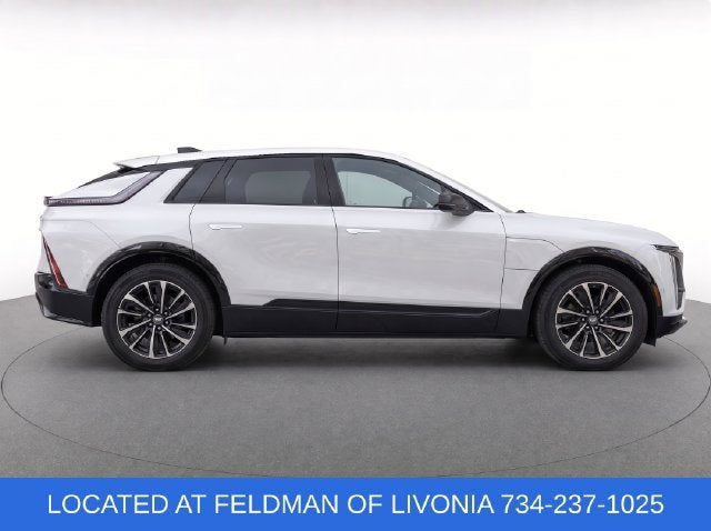 2024 Cadillac LYRIQ Sport 2