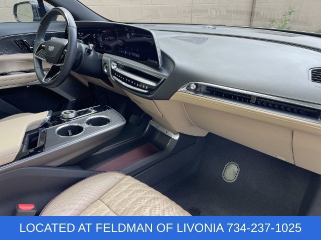 2024 Cadillac LYRIQ Sport 3
