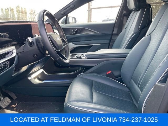 2024 Cadillac LYRIQ Sport 3