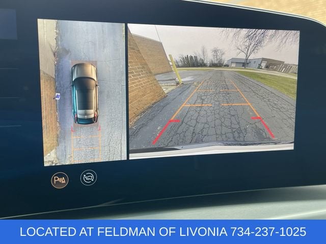 2024 Cadillac LYRIQ Sport 3