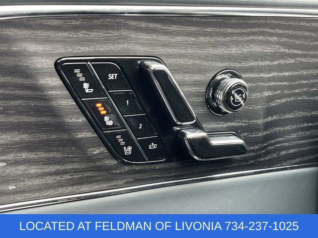 2024 Cadillac LYRIQ Sport 3