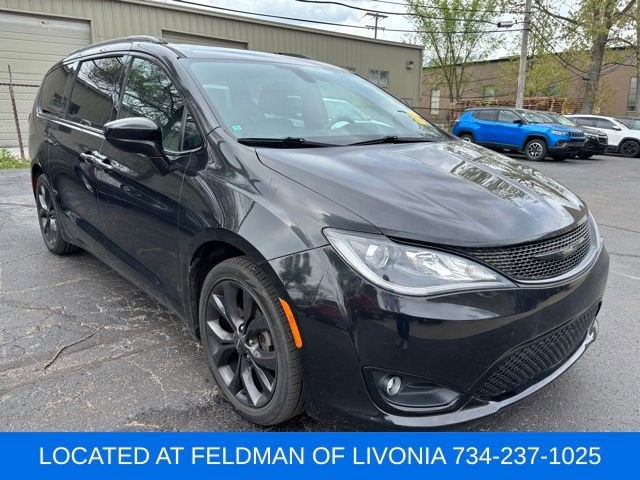 2018 Chrysler Pacifica Touring L