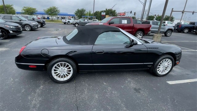 2004 Ford Thunderbird Base