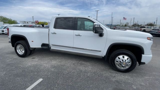 2025 Chevrolet Silverado 3500HD High Country
