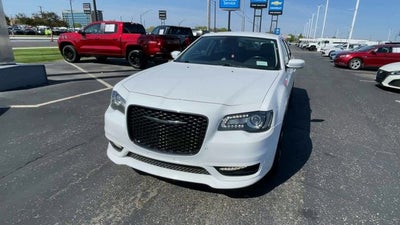 2022 Chrysler 300 Touring