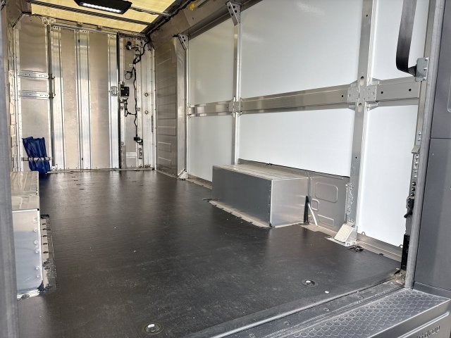 2024 BrightDrop Zevo 600 Base