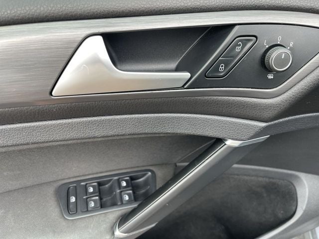 2019 Volkswagen Golf Base