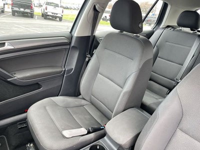 2019 Volkswagen Golf Base