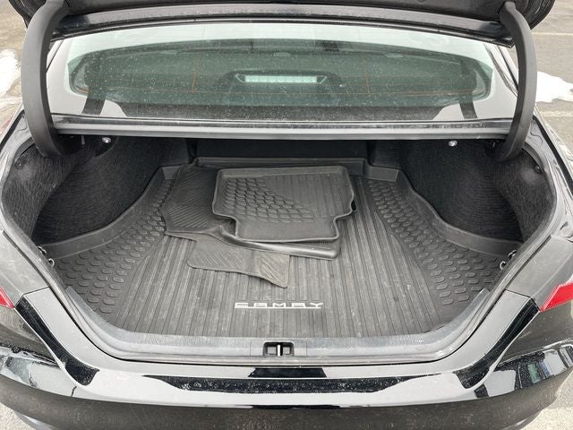 2023 Toyota Camry Hybrid LE