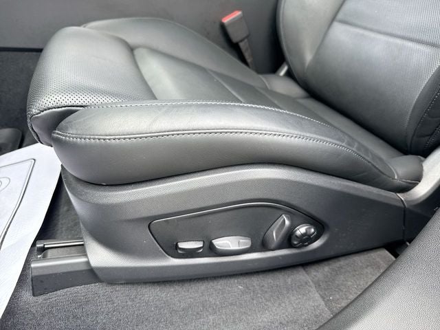 2024 Porsche Macan Electric 4