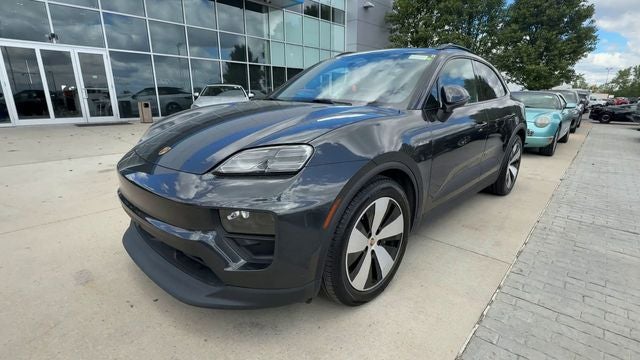 2024 Porsche Macan Electric 4