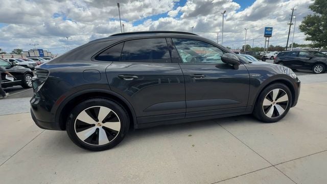 2024 Porsche Macan Electric 4