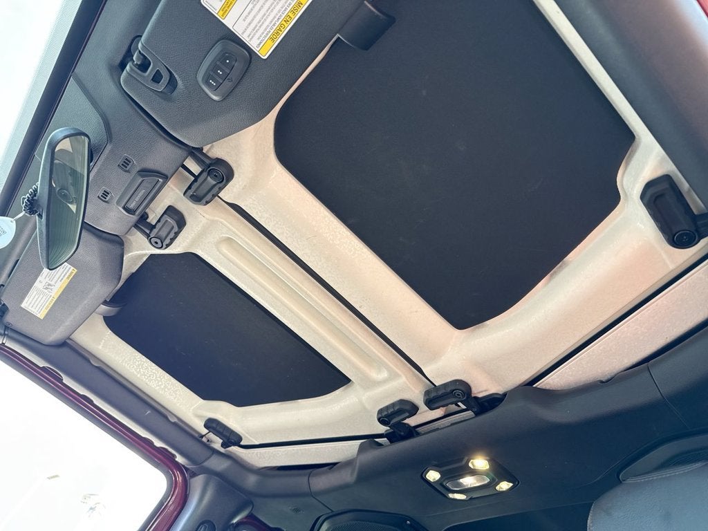 2021 Jeep Wrangler Unlimited Sahara Altitude 4x4