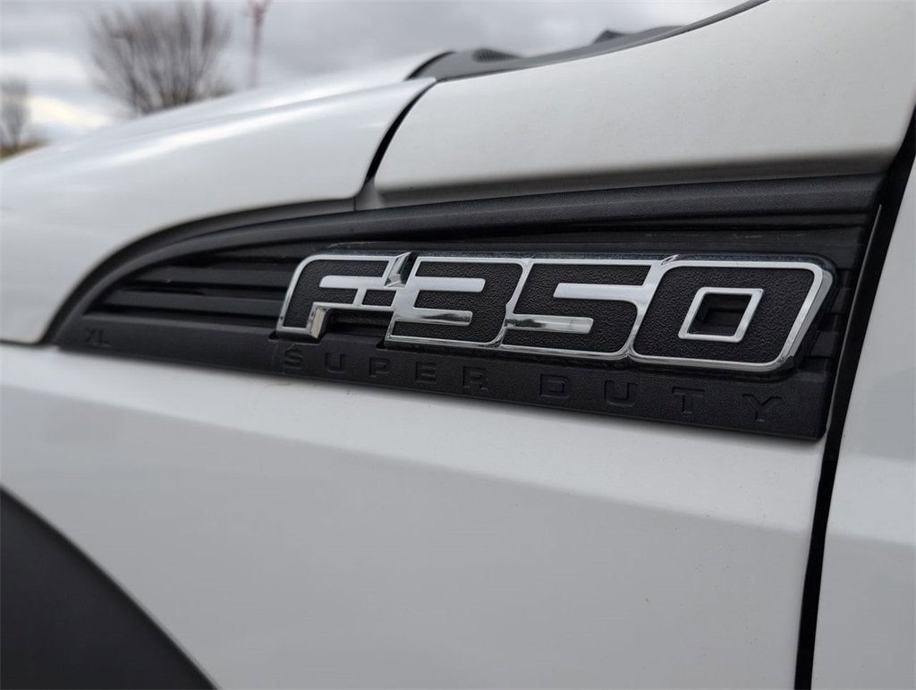 2013 Ford Super Duty F-350 DRW XL