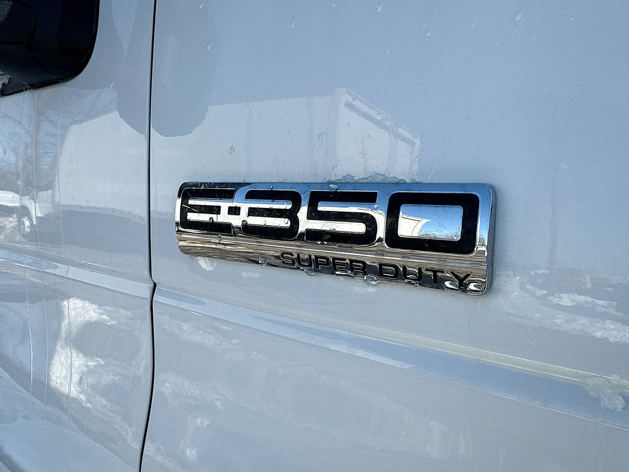 2022 Ford E-Series Cutaway E-350 SRW 138" WB