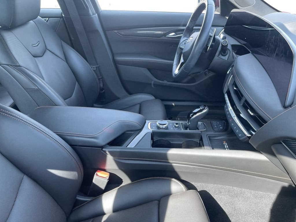 2025 Cadillac CT5 Sport