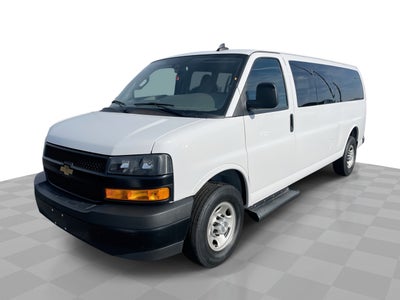 2023 Chevrolet Express Passenger 3500 1LS