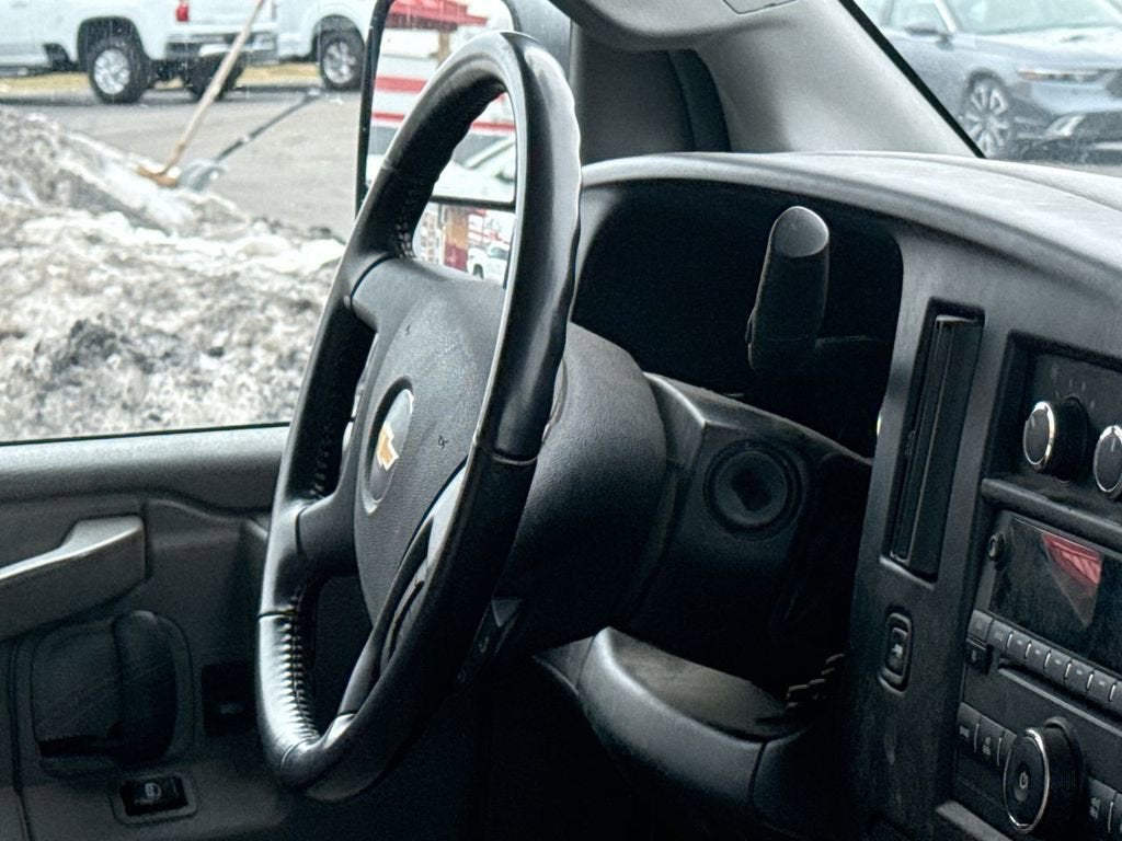 2021 Chevrolet Express Cutaway 3500 3500 Van 139