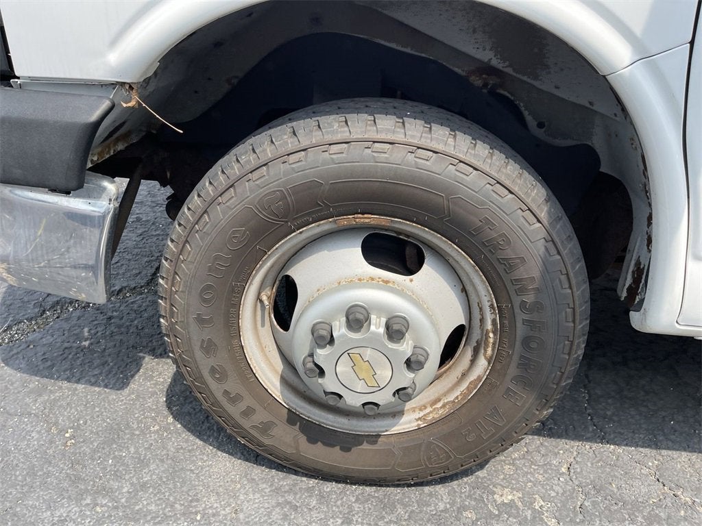 2014 Chevrolet Express Cutaway 4500 4500 Van 159