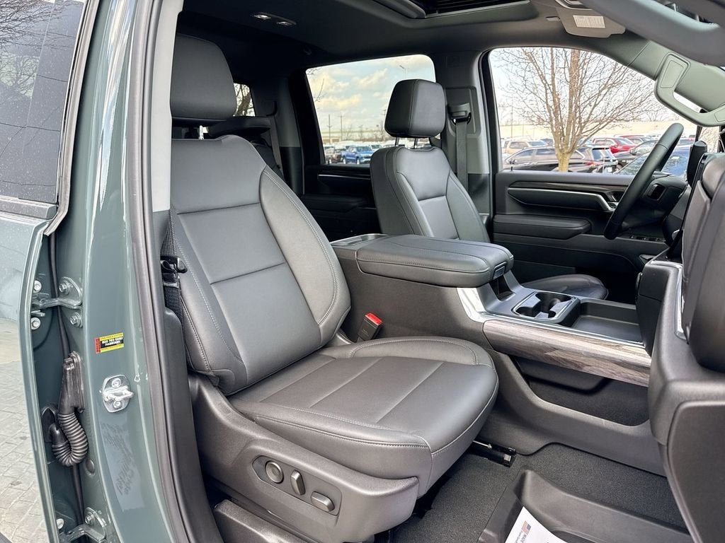 2025 Chevrolet Silverado 3500 HD LTZ