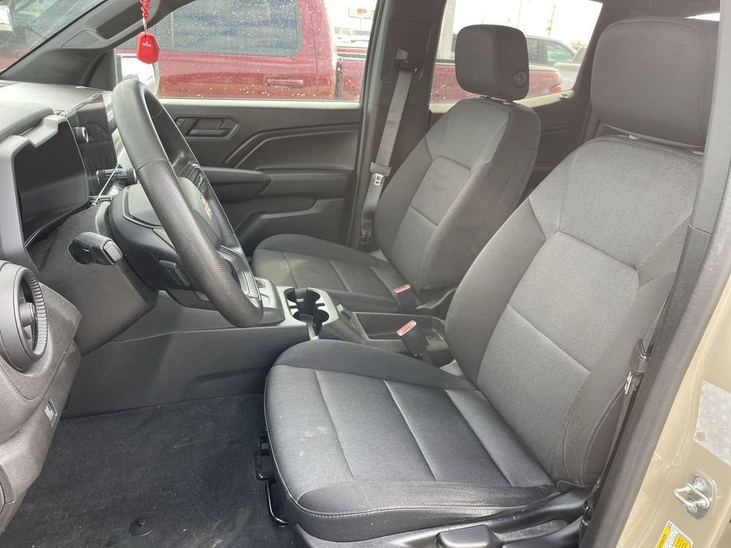 2023 Chevrolet Colorado WT