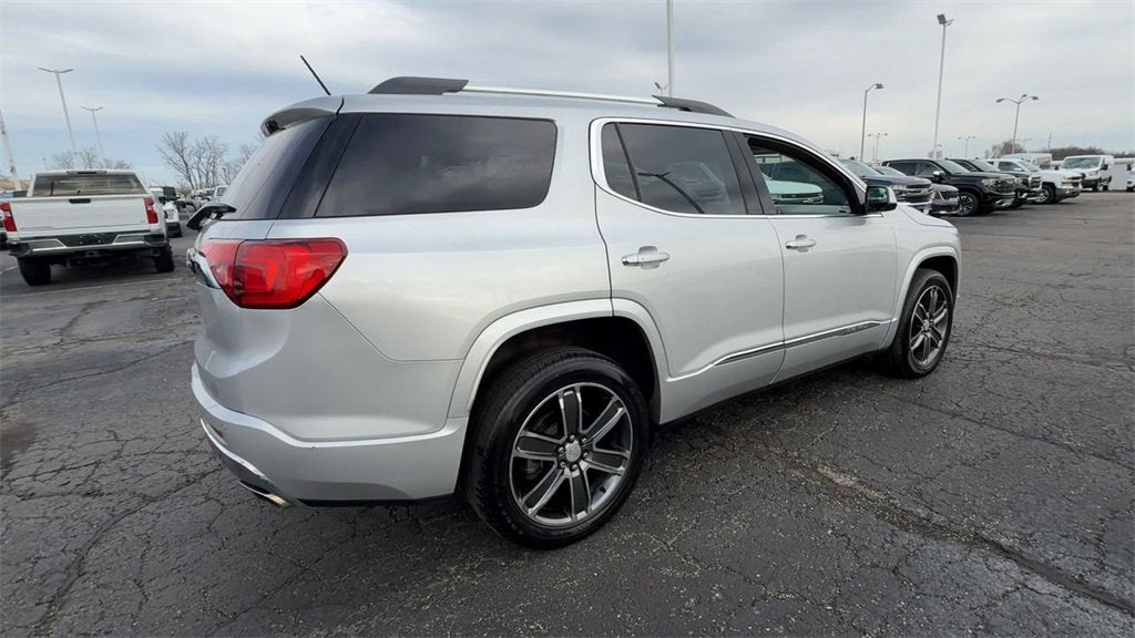 2019 GMC Acadia Denali