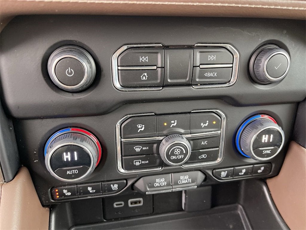 2023 Chevrolet Suburban High Country