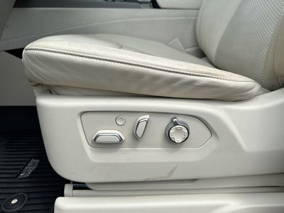 2022 Cadillac Escalade ESV Premium Luxury Platinum