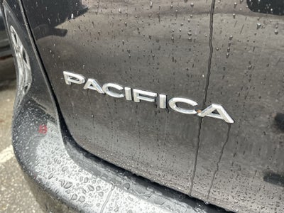 2022 Chrysler Pacifica Touring