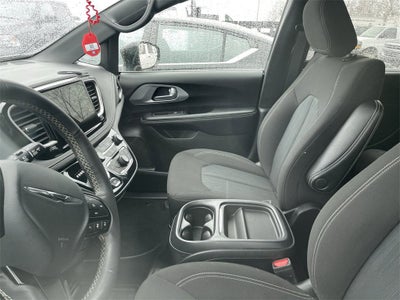 2022 Chrysler Pacifica Touring