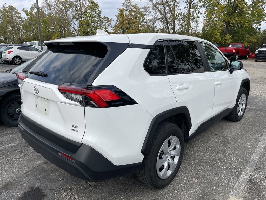 2025 Toyota RAV4 LE