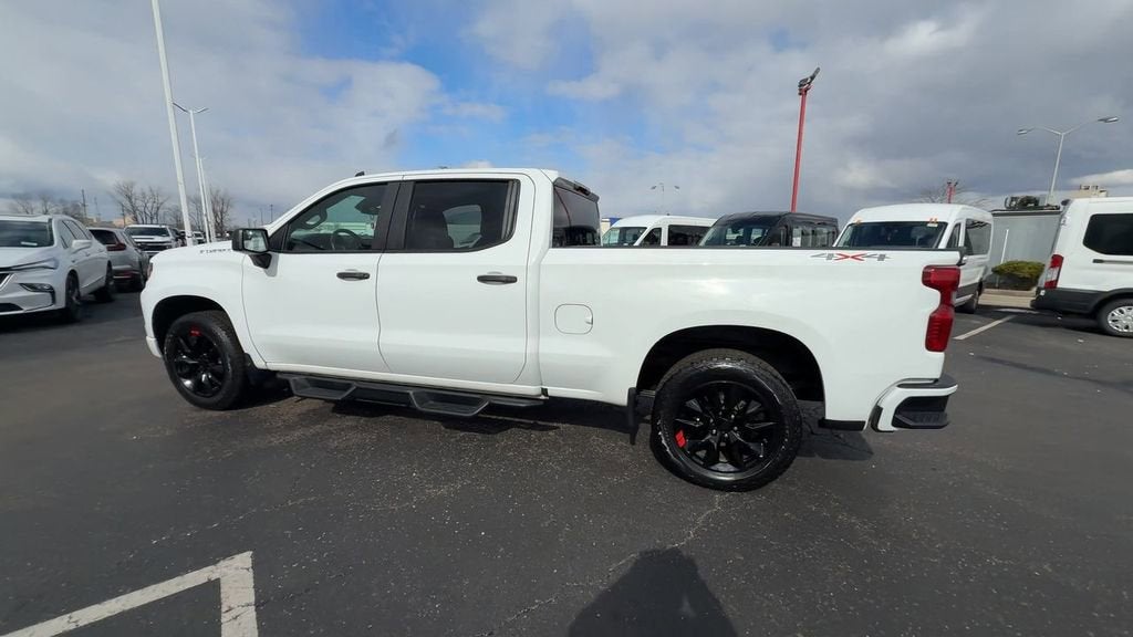 2022 Chevrolet Silverado 1500 Custom