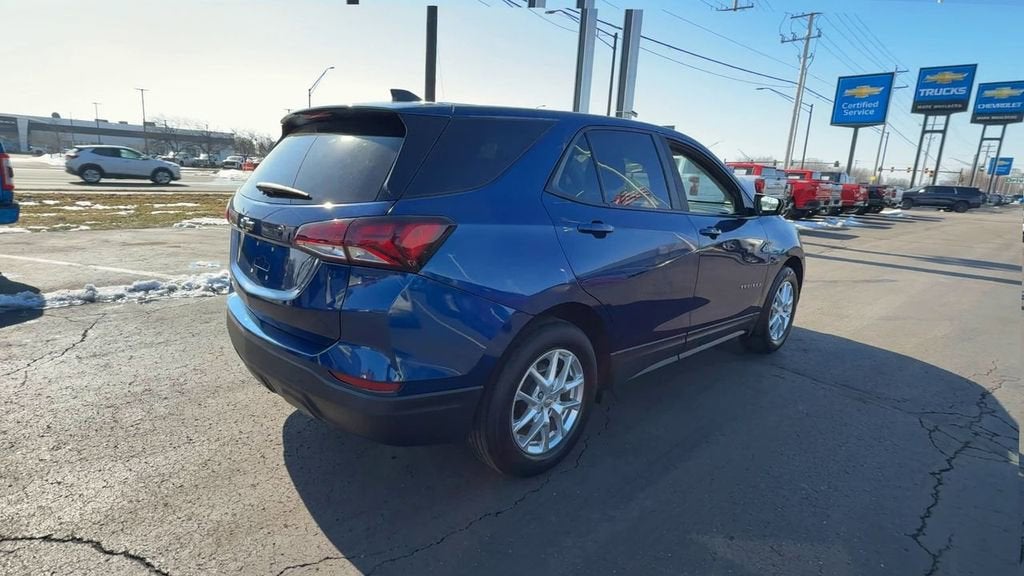 2022 Chevrolet Equinox LS