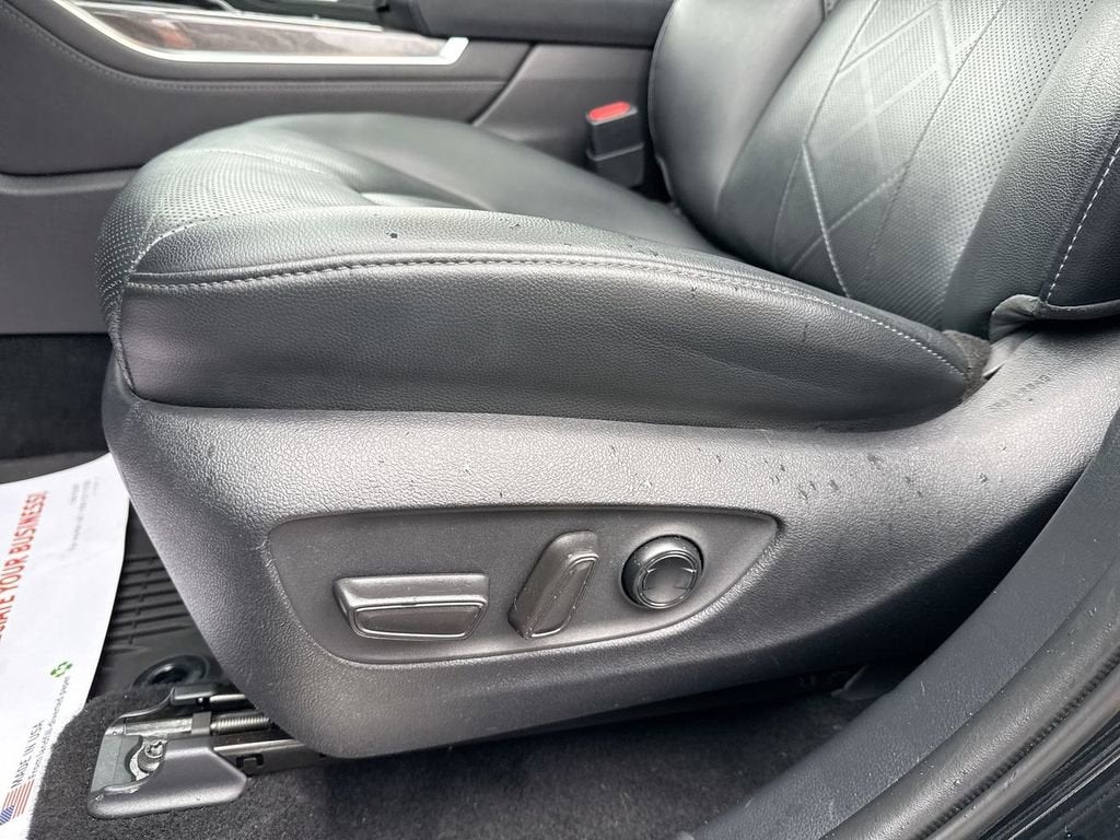 2021 Toyota Highlander Hybrid Platinum