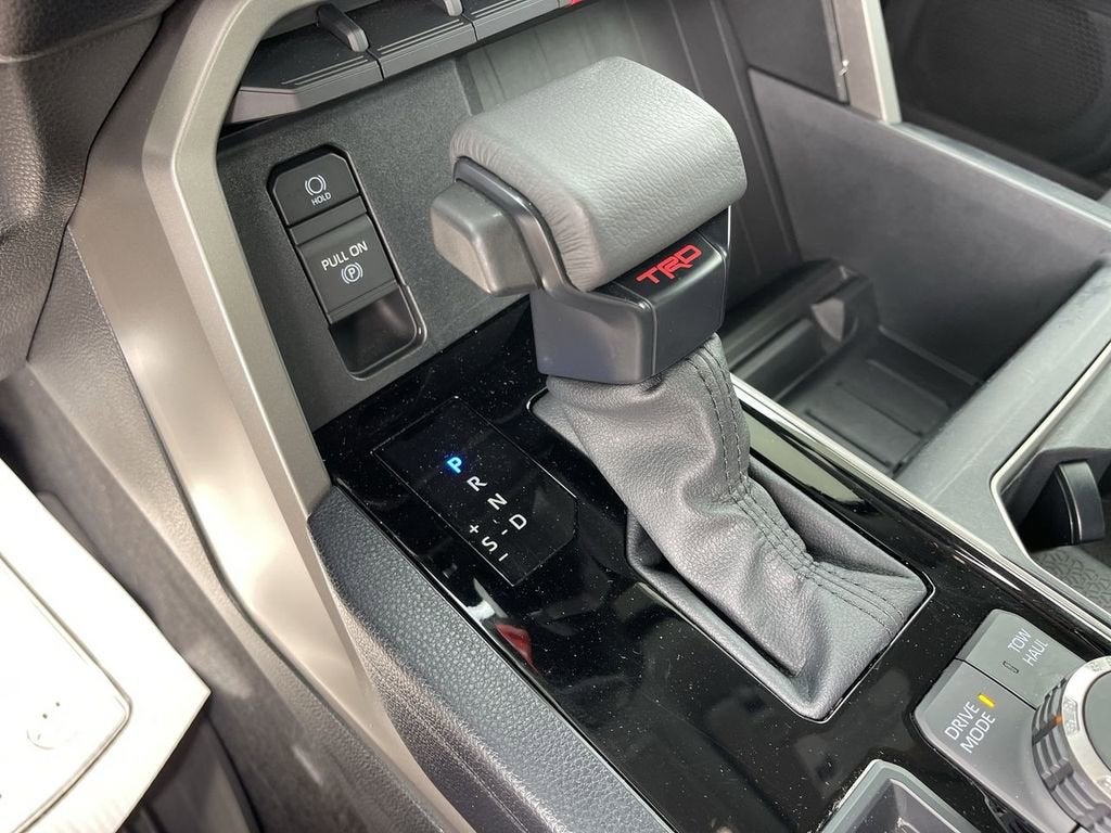 2024 Toyota Tundra 4WD SR5
